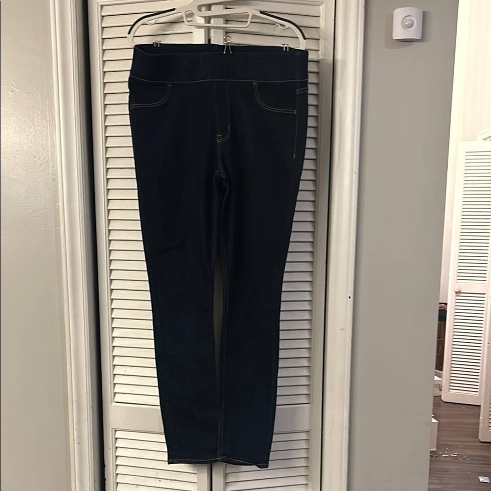 Women's Dark Blue Jeans